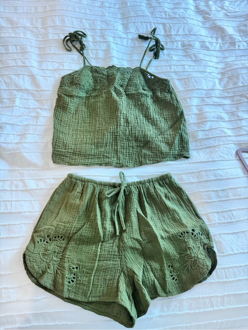 Universal Thread Olive Green Cotton Gauze Shorts
